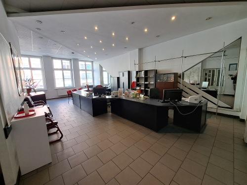 Lokal 4 pokoje 111 m² Stare Miasto