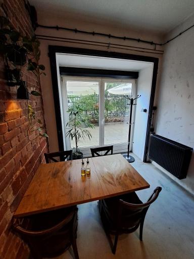 Lokal 5 pokoi 116 m² Wrocław-Śródmieście - Nadodrze